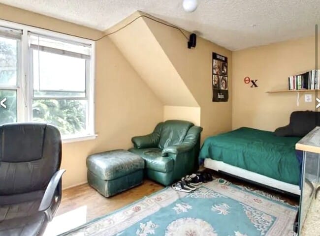 Building Photo - Spacious 5 Bed 2 Bath House near Cal Poly