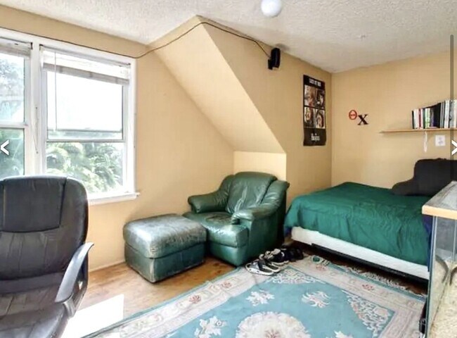 Foto del edificio - Spacious 5 Bed 2 Bath House near Cal Poly