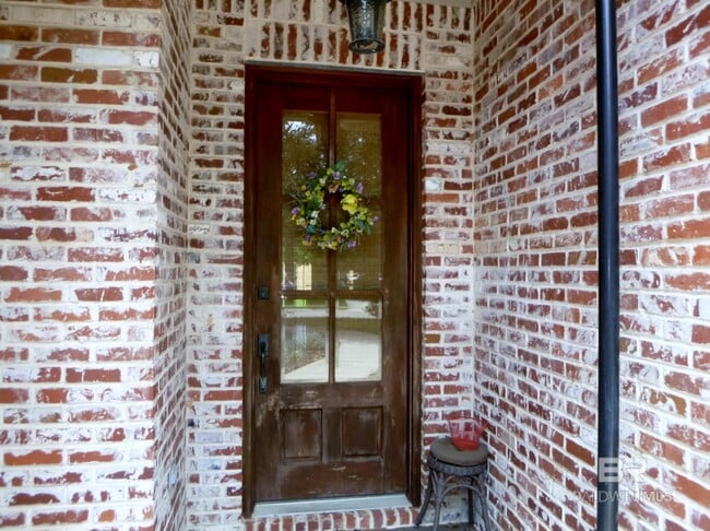 Building Photo - 116 Pinnacle Ct