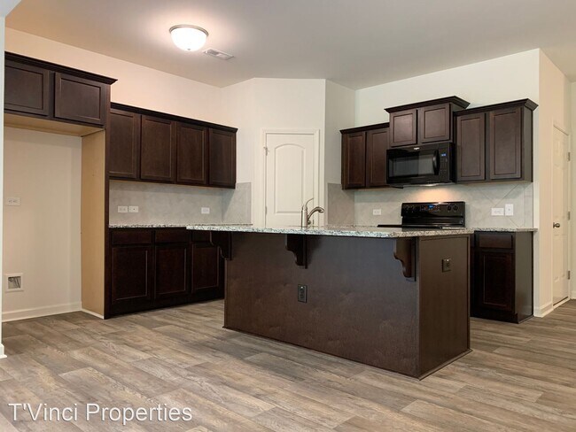 Building Photo - 4405 Reedy Fork Pkwy