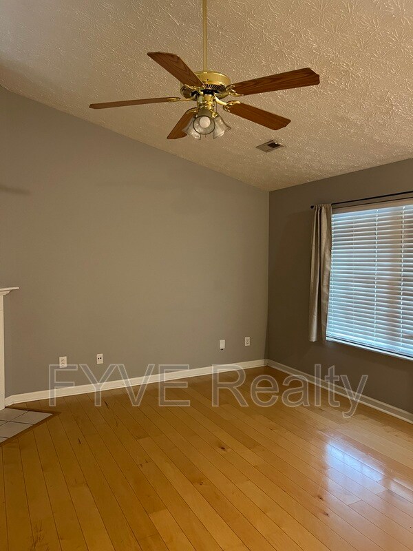 Foto del edificio - 7361 Carowinds Ln
