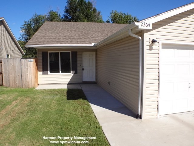 Foto principal - 3 Bed 2 Bath Duplex Near 21st & Amidon