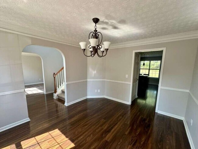 Foto del edificio - 4 Bedroom Single Family Home in McDonough