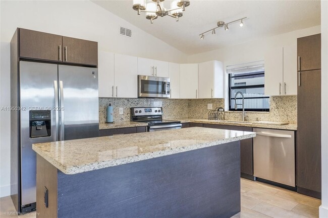 Foto del edificio - 1634 SW 19th Ter