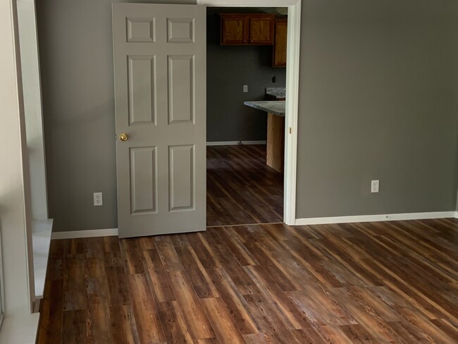 Foto del edificio - 408 Jasper Hwy 15