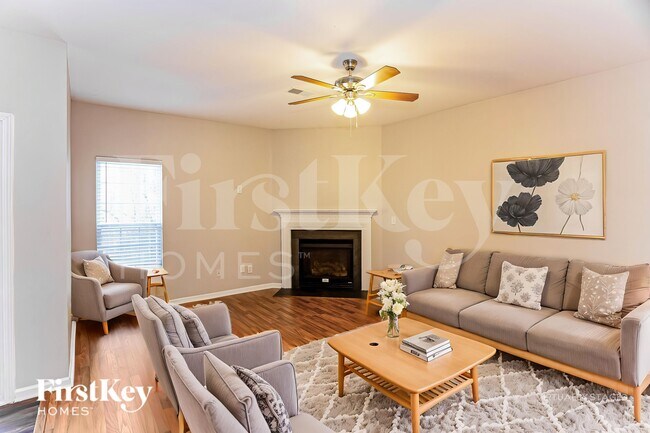 Building Photo - 12814 Coral Sunrise Dr