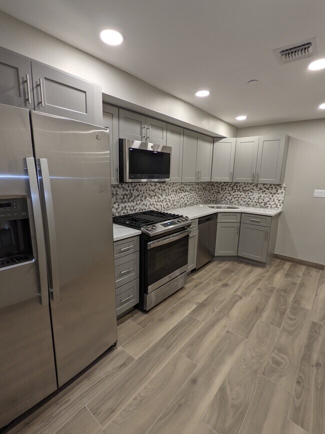 Foto del edificio - 8925 75th Ave