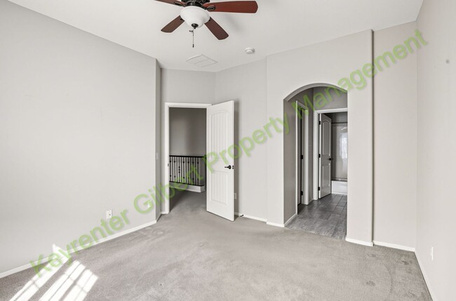 Building Photo - 3 bed/2.5 bath Condo in Gilbert’s Lofts in...
