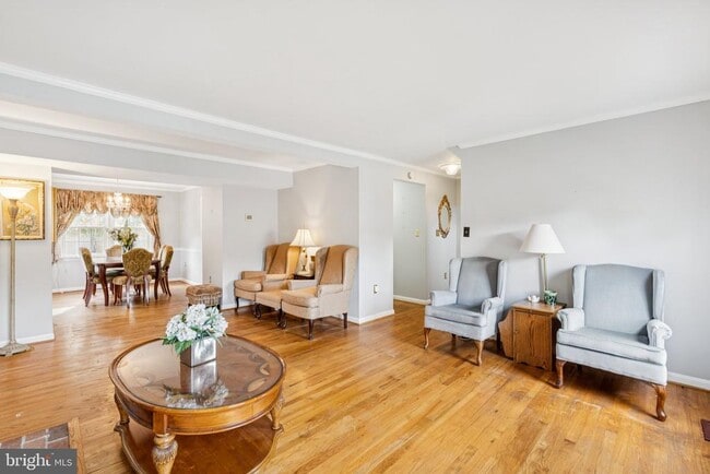 Foto del edificio - 7029 Bradwood Ct