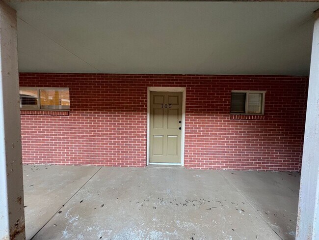 Building Photo - PRE-LEASING FOR AUGUST 2026!