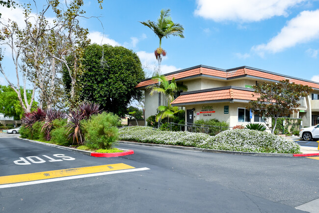 Foto del edificio - Casitas Casa Real Apartments