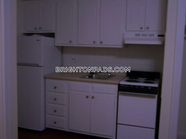 Foto del edificio - 164 N Beacon St