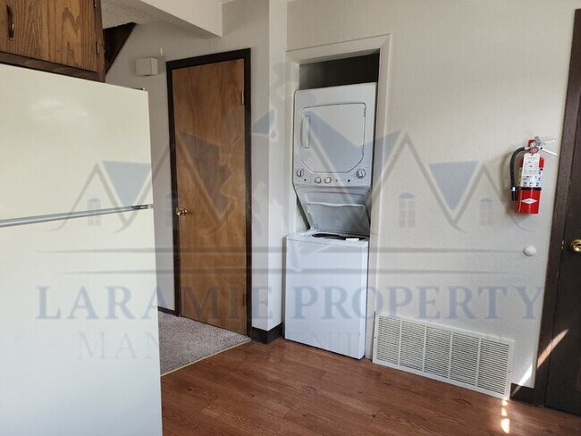 Foto del edificio - 808 E Canby St