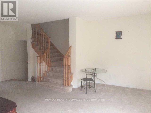 Photo du bâtiment - 10 Urbana Rd