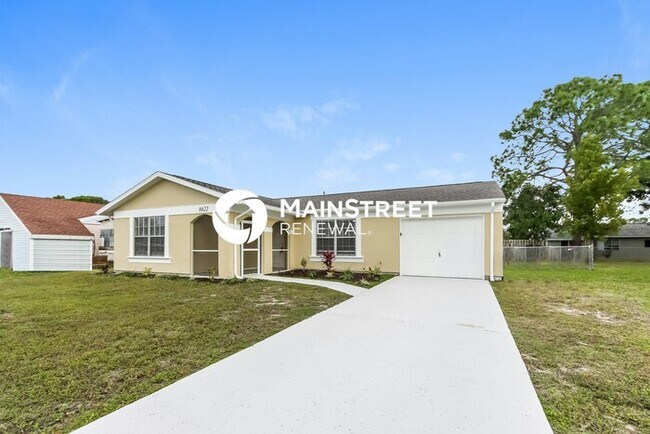 Foto del edificio - 3 Bedroom Pet-Friendly Home in North Port, FL with Main Street Renewal