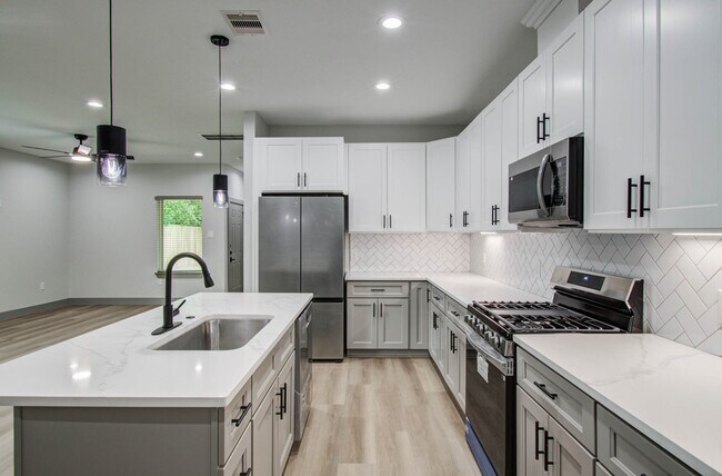 Foto del edificio - 1063 South Ln