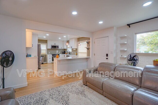Foto del edificio - 116 E 35th St
