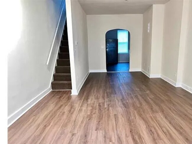 Foto del edificio - 2554 W Fayette St