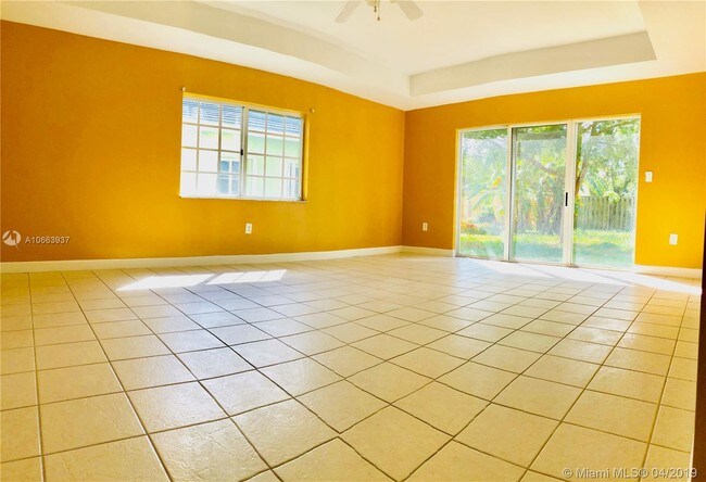 Foto del edificio - 2866 NE 4th St