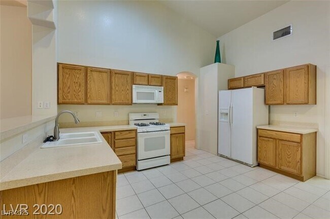 Foto del edificio - 10308 Juniper Creek Ln