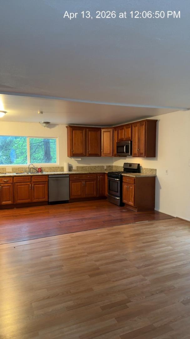 Foto del edificio - 767 Woodland Rd