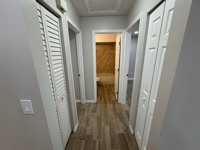 Foto del edificio - 21514 Campbell Dr