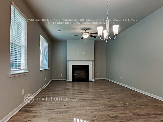 Foto del edificio - 7454 Faith St