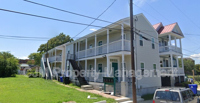 Building Photo - 105 Hanover St