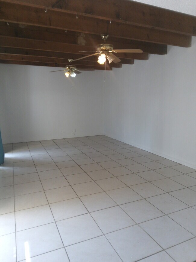 Foto del edificio - 11987 Shakerwood Ln