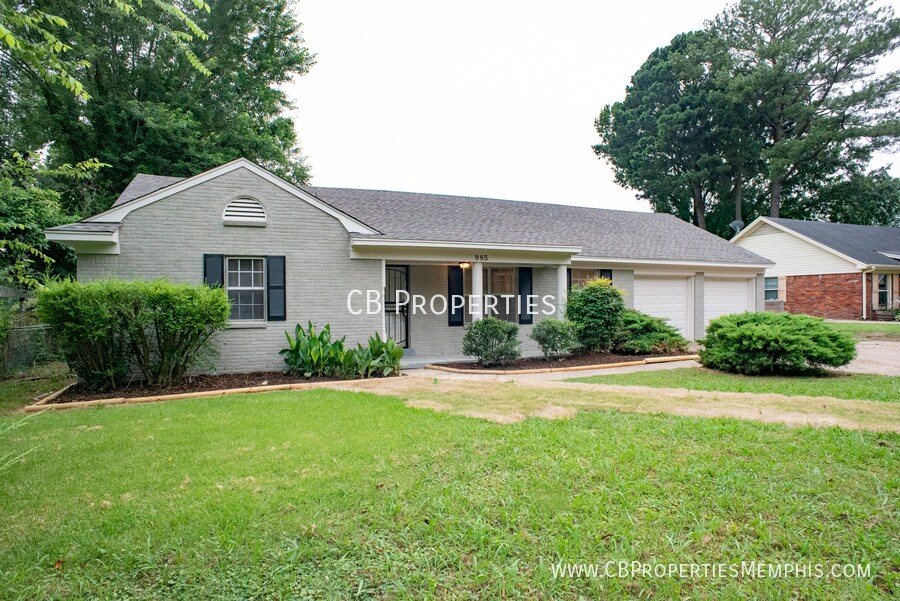 Foto principal - 985 Farmington Dr N