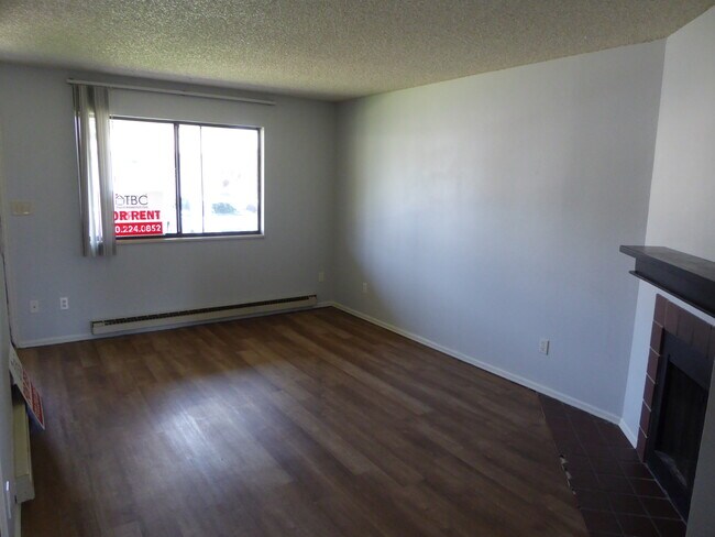 Foto del edificio - 1640 E Pitkin St