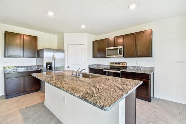 Building Photo - 2774 Common Fig Run
