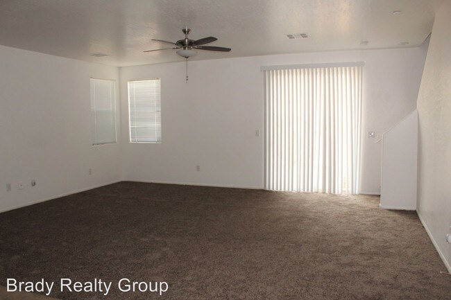 Building Photo - 3 br, 2 bath House - 350 Clarence House #2