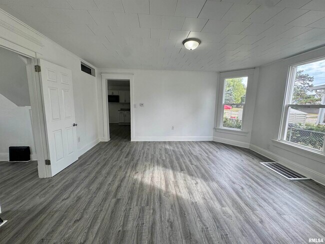 Foto del edificio - 619 13th Ave