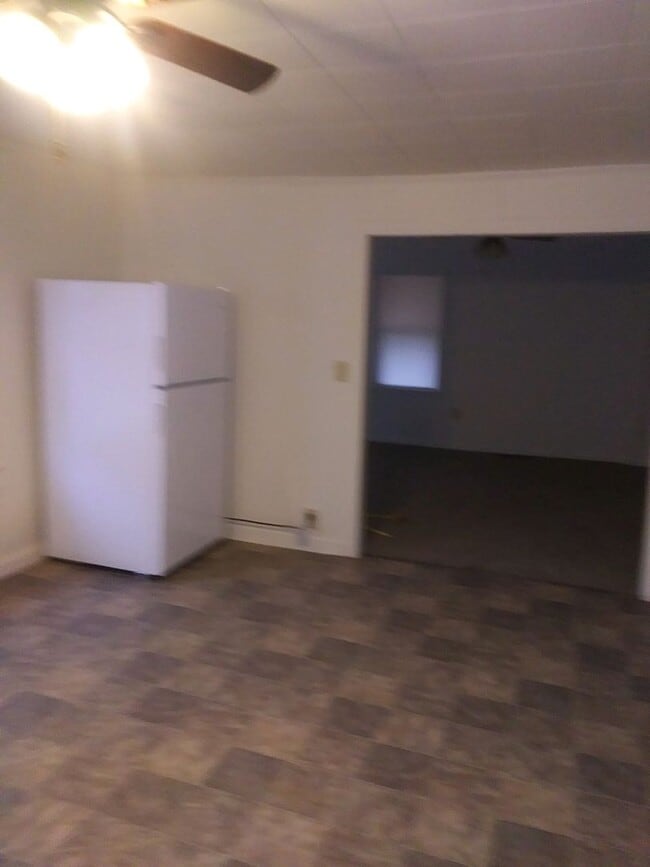 Building Photo - 2 Bedroom 1 Bath House in Great Area!