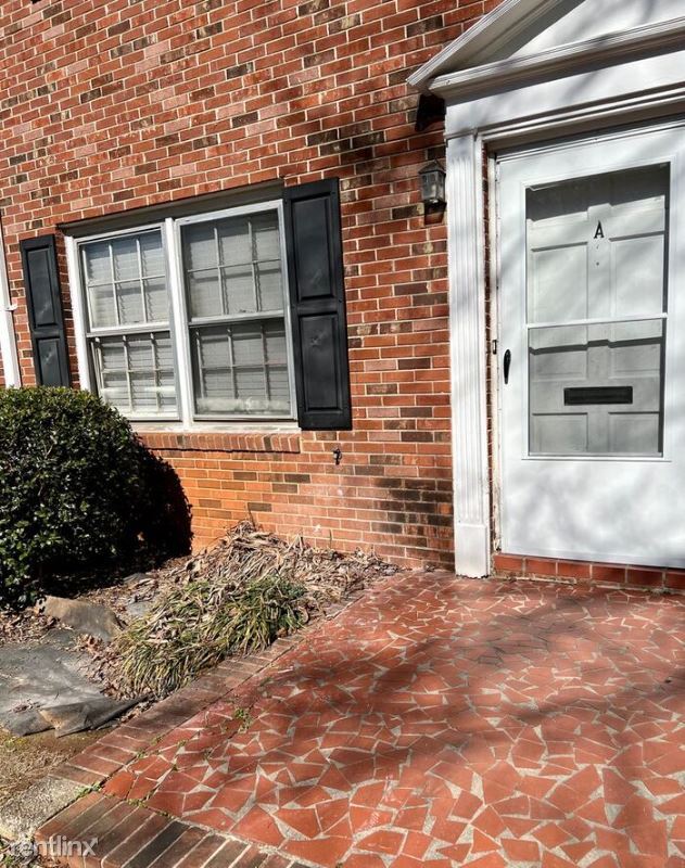 Primary Photo - 2 br, 1 bath Townhome - 309 E. Jefferson S...