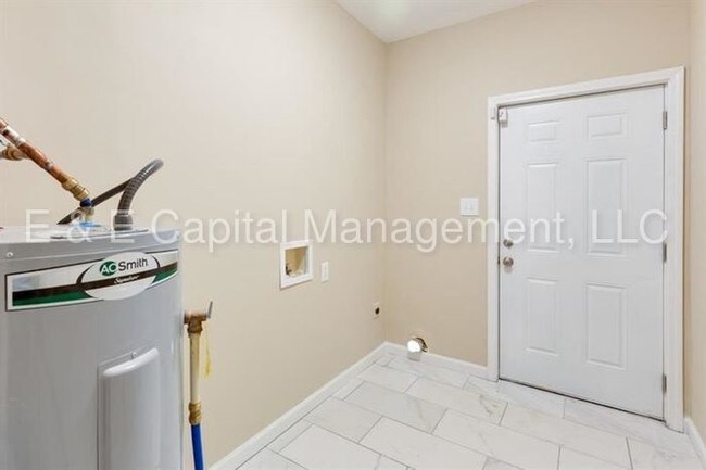 Foto del edificio - 827 Fraser St SE