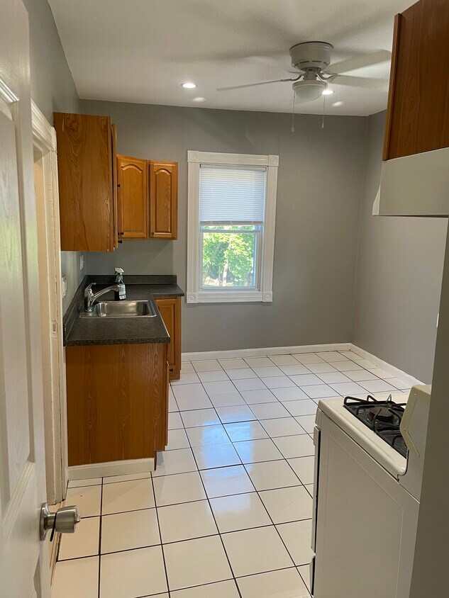 82 Bristow St Unit 2, Saugus, MA 01906 Rentals in Saugus at 82 Bristow