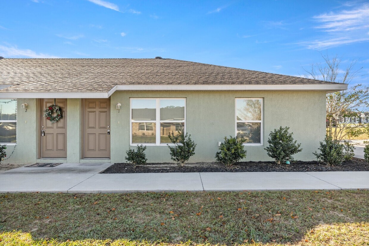 15 Laurel Pass Unit 1, Ocala, FL 34480 Room for Rent in Ocala, FL