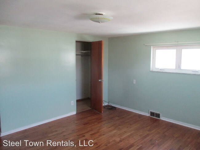 Foto del edificio - 3 br, 1 bath House - 4612 Carlton
