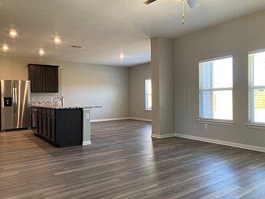 Building Photo - 505 Washington Dr