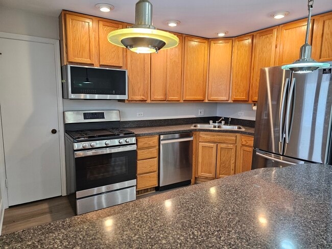 Building Photo - 1550 Sandpebble Dr