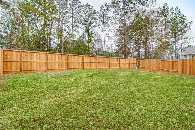 Foto del edificio - 332 N Spotted Fern Dr
