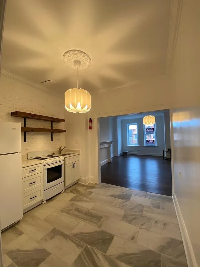 Foto del edificio - 2700 Saint Paul St