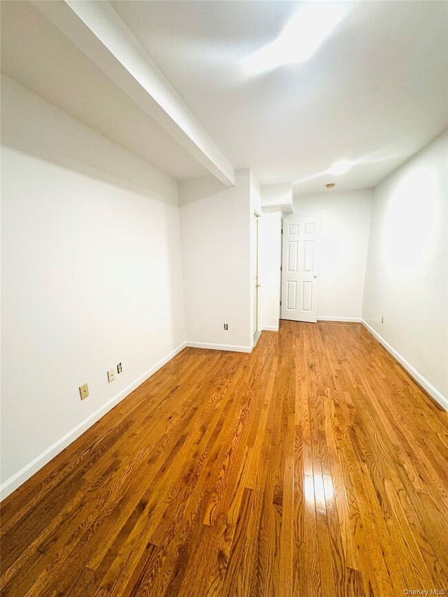 Building Photo - 8 Rockledge Ave