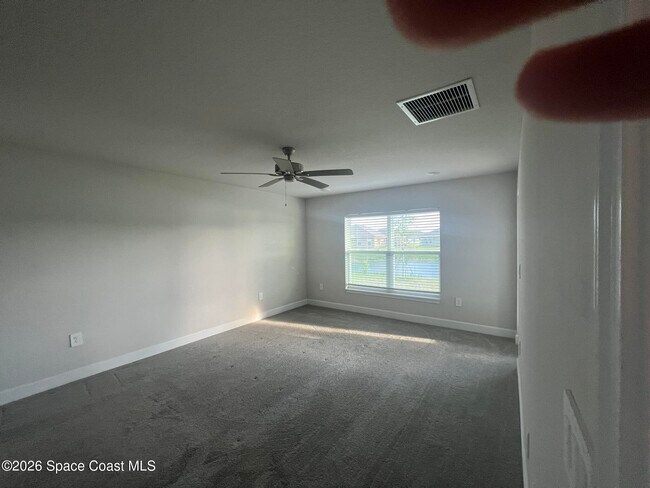 Building Photo - 8729 Waterstone Blvd
