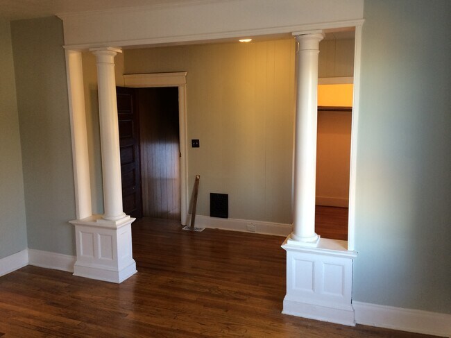 Foto del edificio - 405 Tompkins St