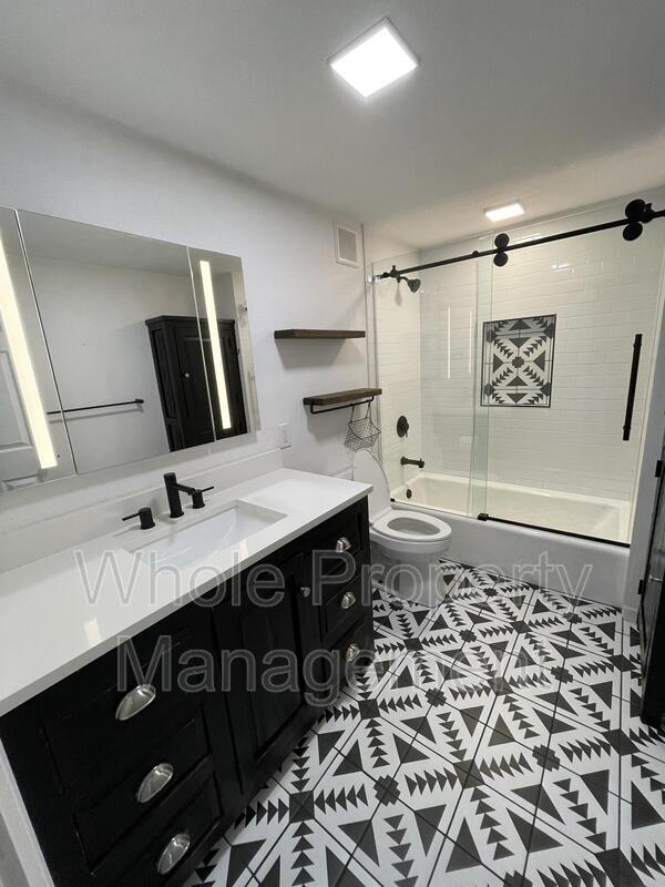 Building Photo - 2944 Zuni St
