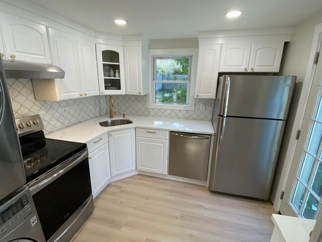 Foto del edificio - 34 Ormond Ave