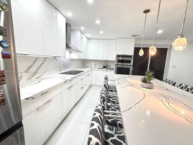 Foto del edificio - 10730 NW 7th St